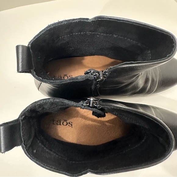Täōs Elite Women's Leather Ankle Boots Wedge Side Zip size 9-9.5  40 - Picture 8 of 12